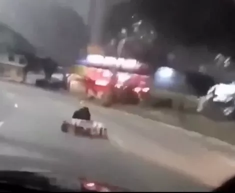 Motorista é flagrado dirigindo kart em avenida de São Paulo.