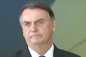 Bolsonaro: TSE forma maioria para torná-lo inelegível; placar é de 4 a 1.