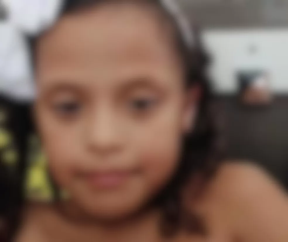 Menina de 10 anos é brutalmente assassinada a facadas e tem corpo jogado em terreno baldio na Bahia