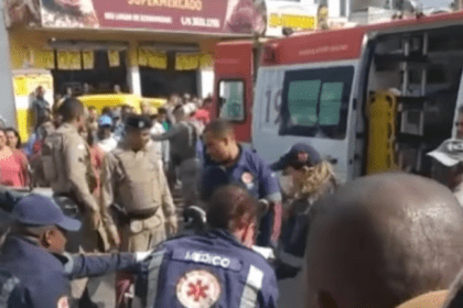 tiroteio deixa pessoas feridas na Feira Livre de Santo Antônio de Jesus - Bahia