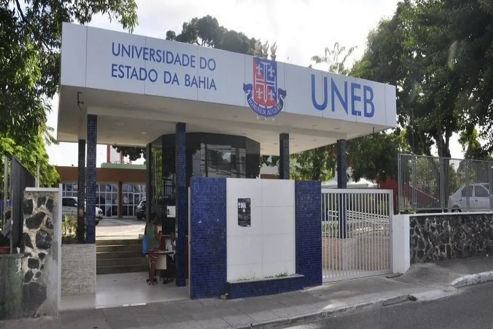 Universidade na Bahia (UNEB) denuncia grupo que falsificou diplomas de medicina; pelo menos 65 pessoas utilizaram documentos forjados