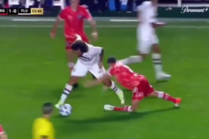 Vídeo: Sem querer, jogador Marcelo acaba quebrando a perna de jogador argentino