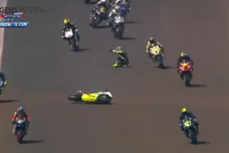 VÍDEO: Dois pilotos morrem após grave acidente na prova do Moto 1000 GP, no Paraná