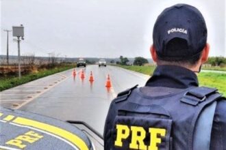 Após acidente na BR-116, motorista de caminhão é preso pela PRF