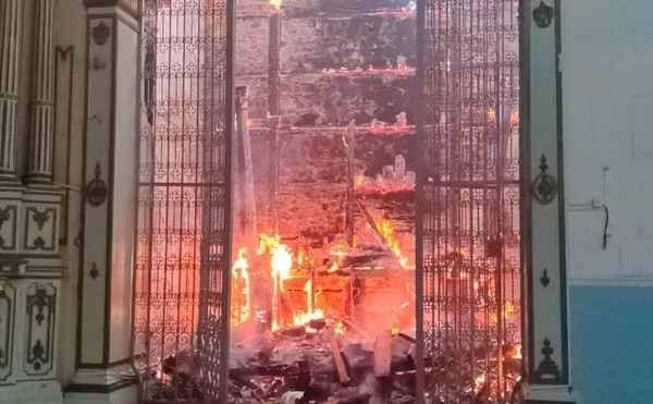 Incêndio afeta igreja tombada como patrimônio em Valença