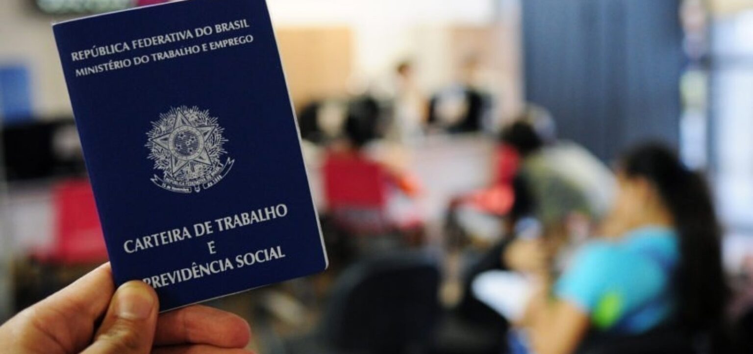 Pela 1ª vez, Brasil tem mais de 100 milhões de trabalhadores ocupados