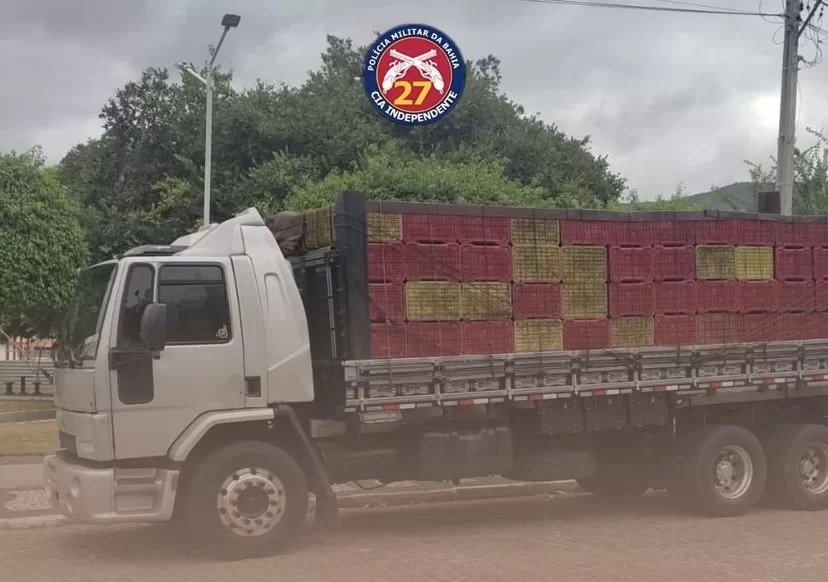 Polícia Militar recupera caminhão roubado em área rural de Santa Teresinha