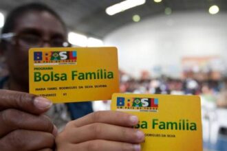 Caixa paga a beneficiários do novo Bolsa Família com NIS de final 9