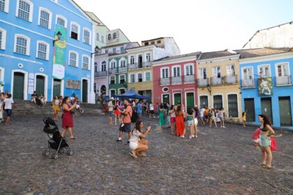 Bahia deve receber 6,5 milhões de turistas no verão