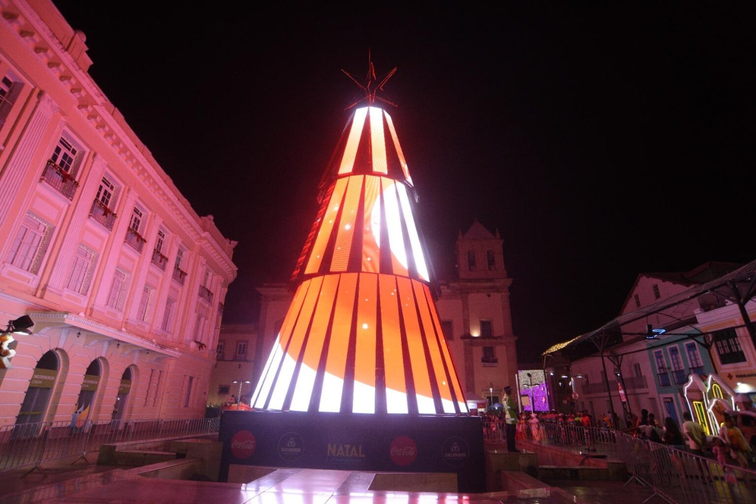 Prefeitura de Salvador suspende programação do Natal nesta quinta-feira devido às chuvas