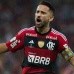 Bahia e Everton Ribeiro, ex-Flamengo, chegam a acordo para contrato de 2 anos