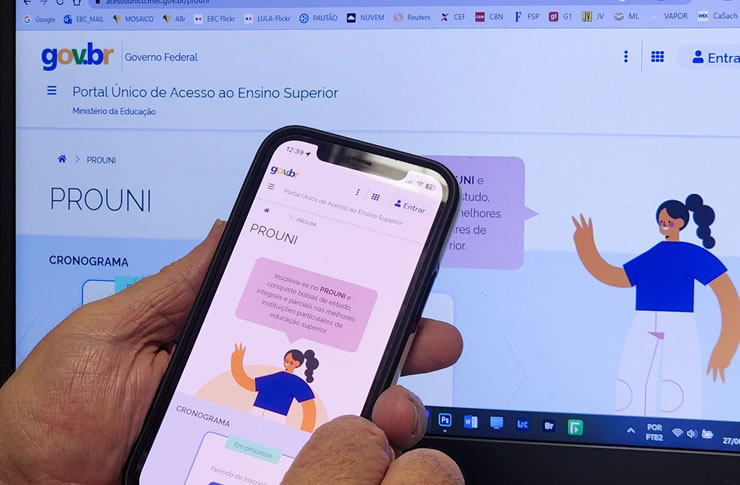 Prouni 2024: inscrições para o processo seletivo podem ser feitas até quinta (1º) pelo portal Acesso Único e saiba mais