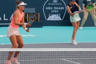 Bia Haddad e Luisa Stefani voltam a vencer e vão à semi em Abu Dhabi