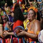 Bloco da Terreirada reúne no Rio famílias e foliões criativos