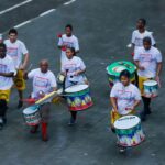 Bloquinhos e fanfarras desfilam no circuito Osmar