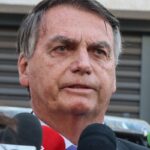 Bolsonaro discutiu minuta de golpe que previa prender Moraes, diz PF