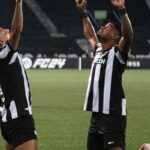 Botafogo goleia Aurora por 6 a 0 e avança na Pré-Libertadores