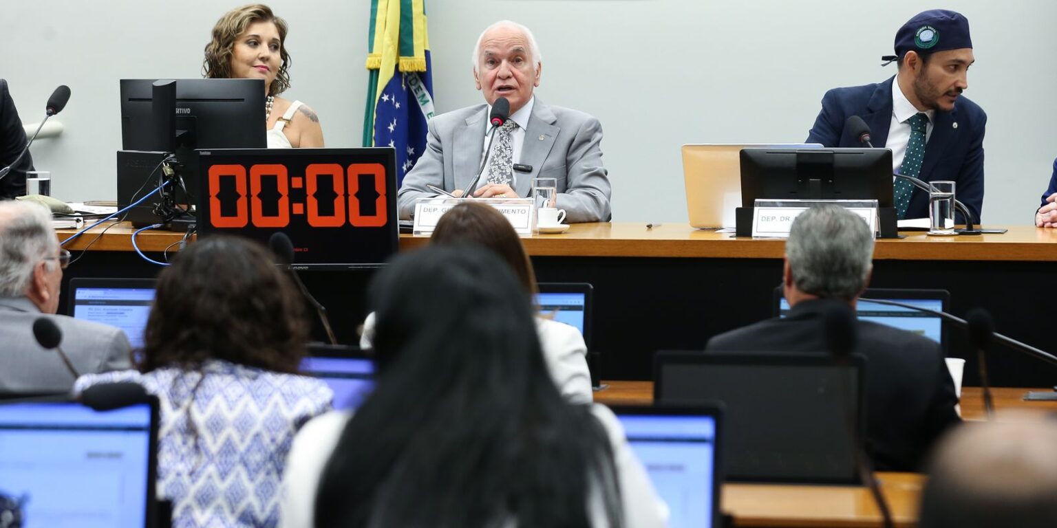 Comissão aprova imunidade tributária para entidades religiosas