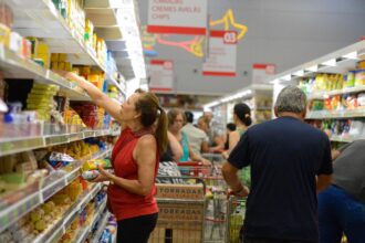 Consumo nos lares sobe 1,2% em janeiro