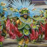 Escolas de samba campeãs desfilam hoje no sambódromo em SP