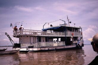 Pesquisadores fazem expedição em busca de peixes-elétricos na Amazônia