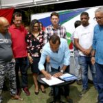 Prefeitura de Santo Antônio de Jesus realizou assinatura de ordem de serviço para pavimentação de ruas no entorno do Clube dos 1000 – Prefeitura de Santo Antônio de Jesus - BA