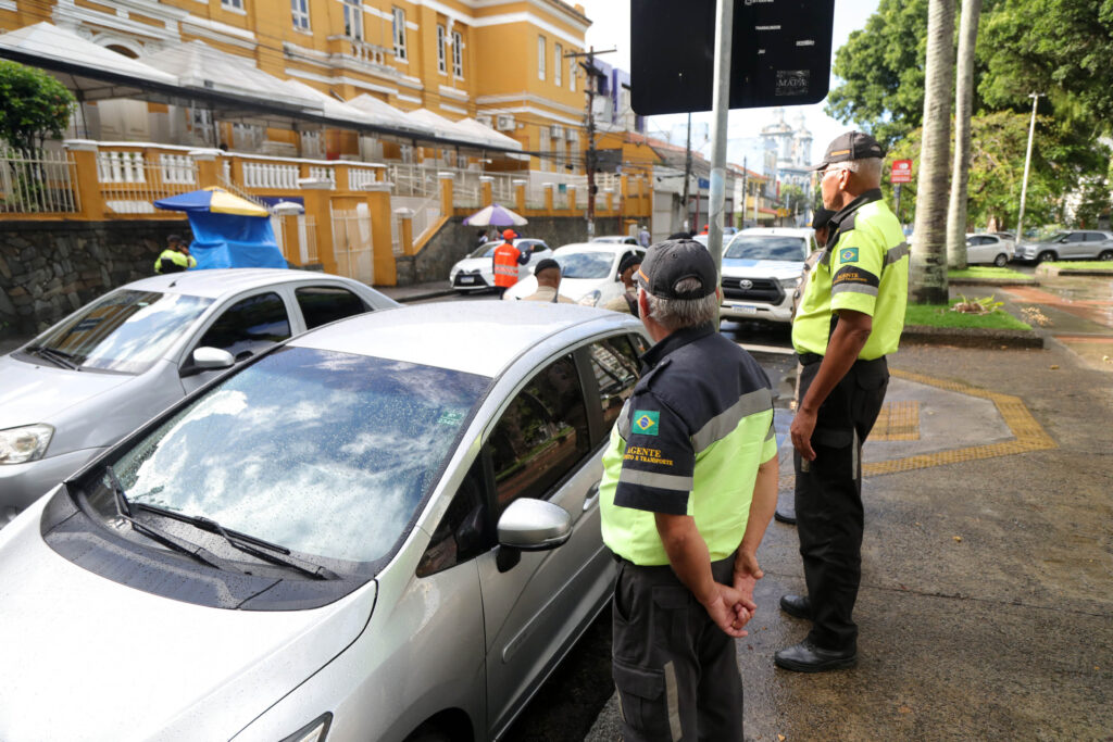 Semob prossegue com fiscalização do transporte escolar clandestino em Salvador – Secretaria de Comunicação