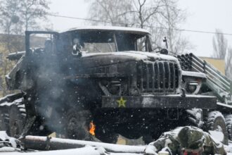 Ucrânia: guerra completa 2 anos com fracasso de sanções contra Rússia