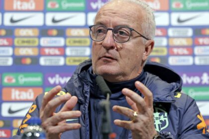 Dorival Júnior espera "ótima resposta" do Brasil contra a Inglaterra