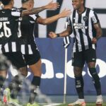 Júnior Santos comanda Botafogo em vitória sobre o Bragantino