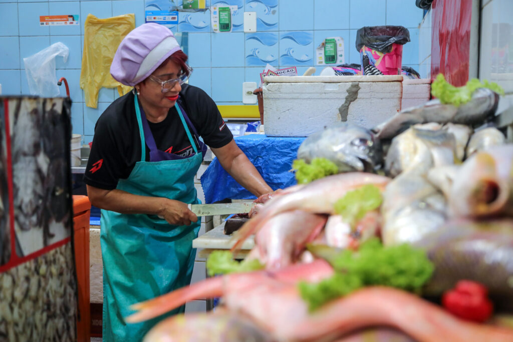 Mercados municipais oferecem ingredientes a preços baixos para a ceia da Sexta-Feira Santa – Secretaria de Comunicação