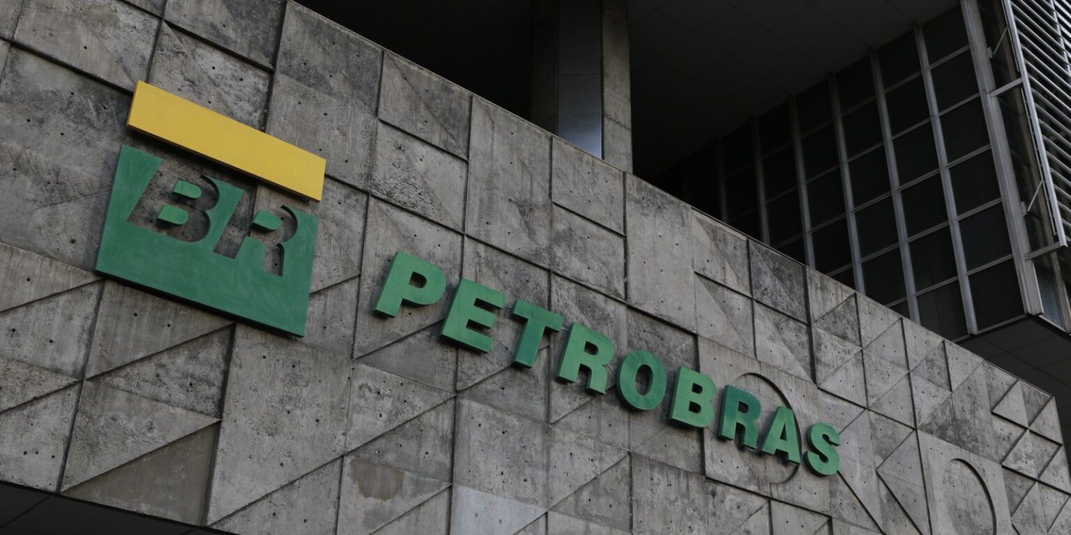 Petrobras apresenta lucro líquido de R$ 124,6 bilhões em 2023