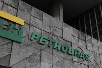 Petrobras apresenta lucro líquido de R$ 124,6 bilhões em 2023