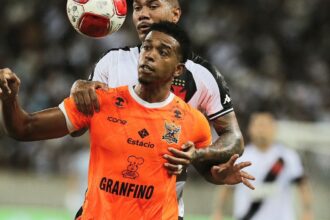 Vasco e Nova Iguaçu empatam no 1º jogo das semifinais do Carioca