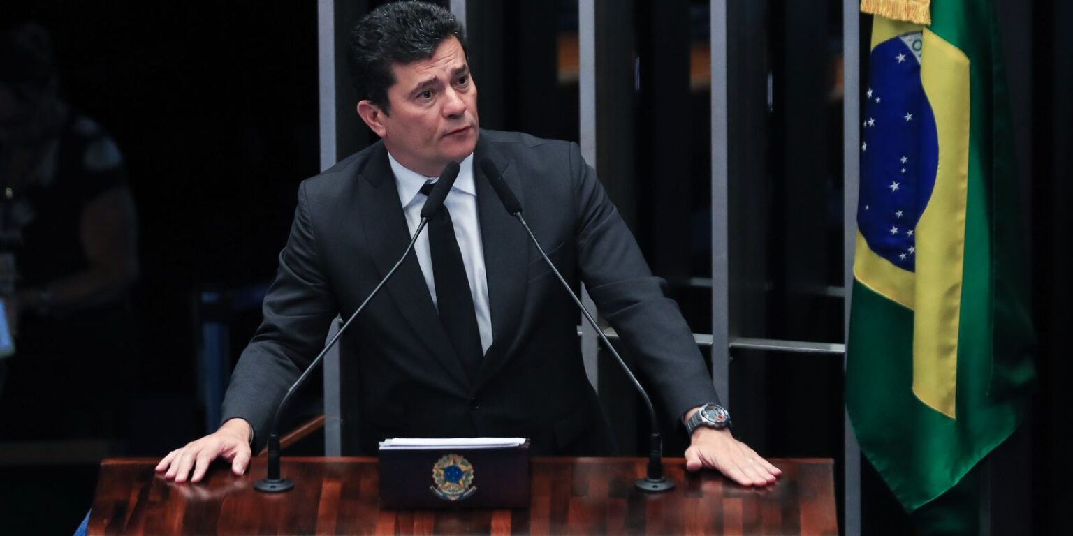 Desembargador vota pela cassação de Moro