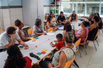 Programa de escuta ativa da Prefeitura reúne sugestões para a educação infantil no Cmei Olga Benário, em Narandiba
