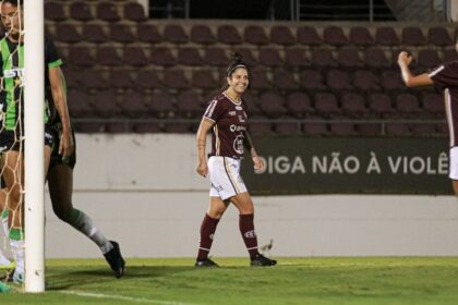 Ferroviária vence para assumir vice-liderança do Brasileiro Feminino