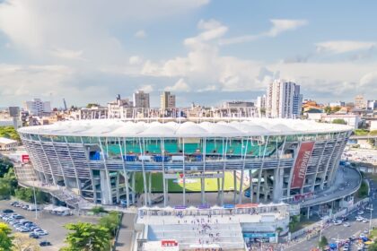 Mobilização em apoio às vítimas das enchentes no RS continua no jogo Bahia x Bragantino