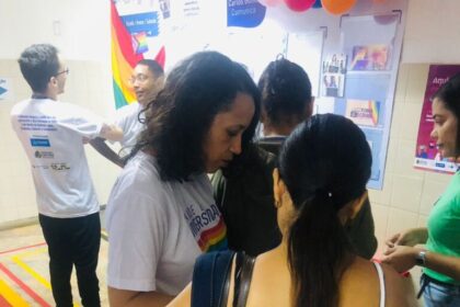SMS realiza atividade para alertar sobre a LGBTFobia em unidades de saúde – Secretaria de Comunicação