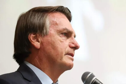 Bolsonaro diz que governo Lula e Supremo Tribunal Federal estariam facilitando seu assassinato