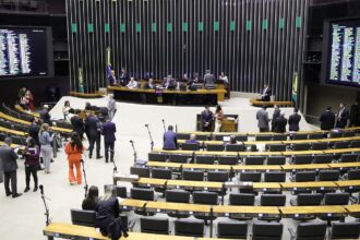 Câmara aprova urgência de texto sobre impostos da reforma tributária