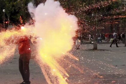 Justiça reduz pena de condenado por morte de cinegrafista em protesto