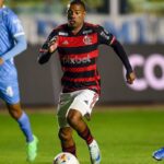 Flamengo avança na Libertadores mesmo com derrota para o Bolívar