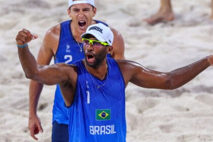 Olimpíadas: Evandro e Arthur são eliminados no vôlei de praia