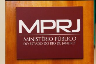 MPRJ denuncia 17 policiais militares por ligação com milícia