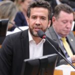 PF indicia deputado Janones por suspeita de esquema de "rachadinha"