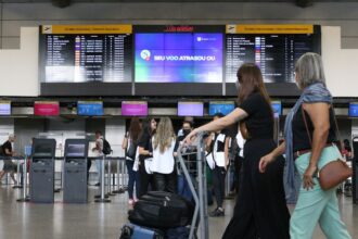 Programa Voa Brasil vende 10 mil passagens a R$ 200 em dois meses