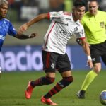 David Luiz marca de falta e Fla vence Cruzeiro em Belo Horizonte