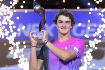 Tênis: João Fonseca conquista o título do Next Gen ATP Finals