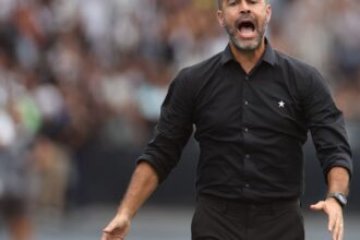 Técnico português Artur Jorge deixa o comando do Botafogo